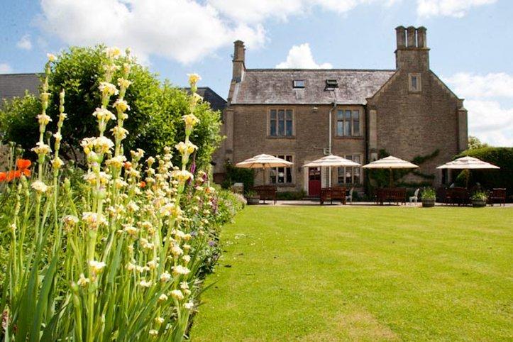 Stanton Manor Hotel Chippenham  Exterior photo