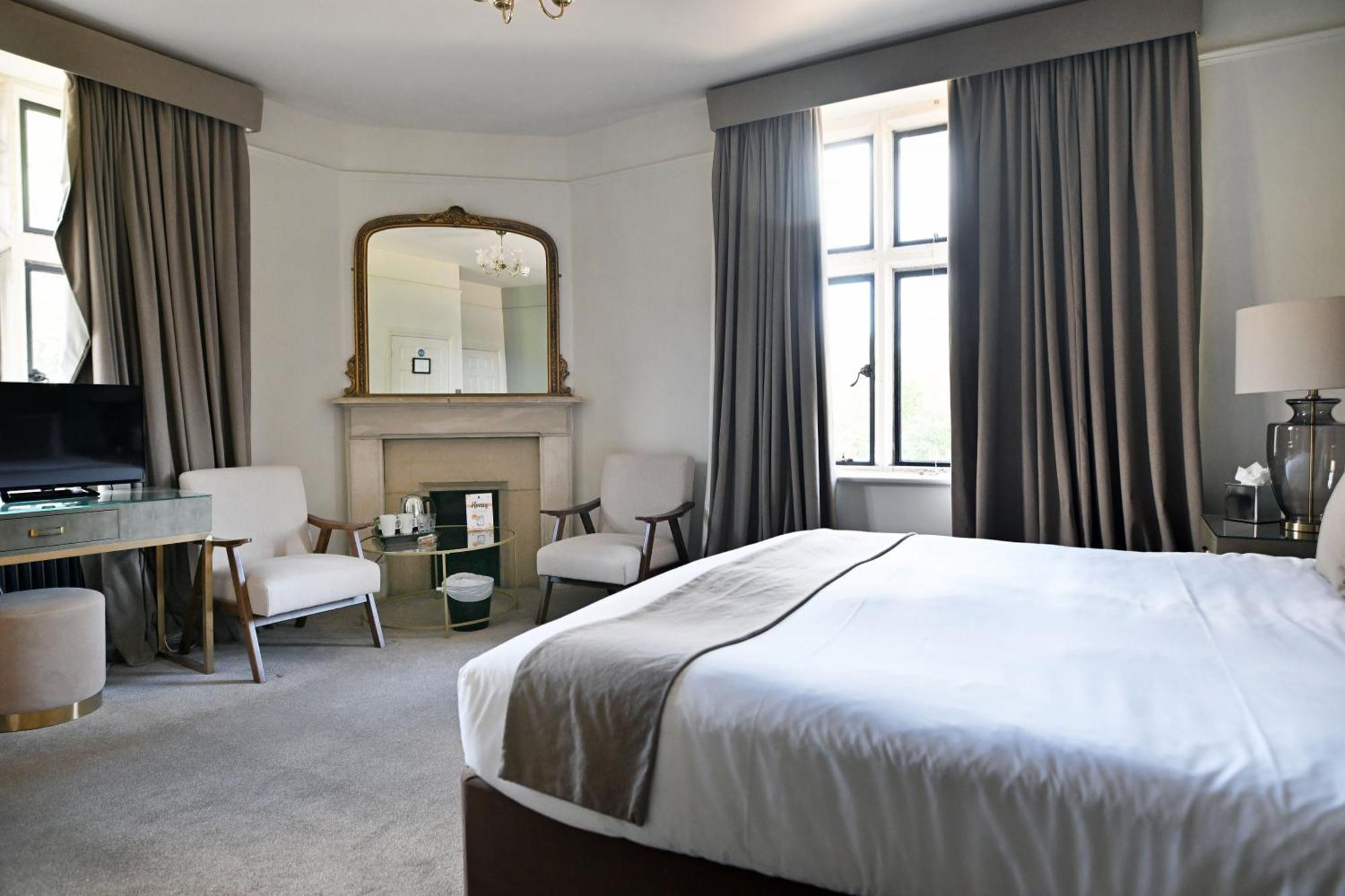 Stanton Manor Hotel Chippenham  Exterior photo
